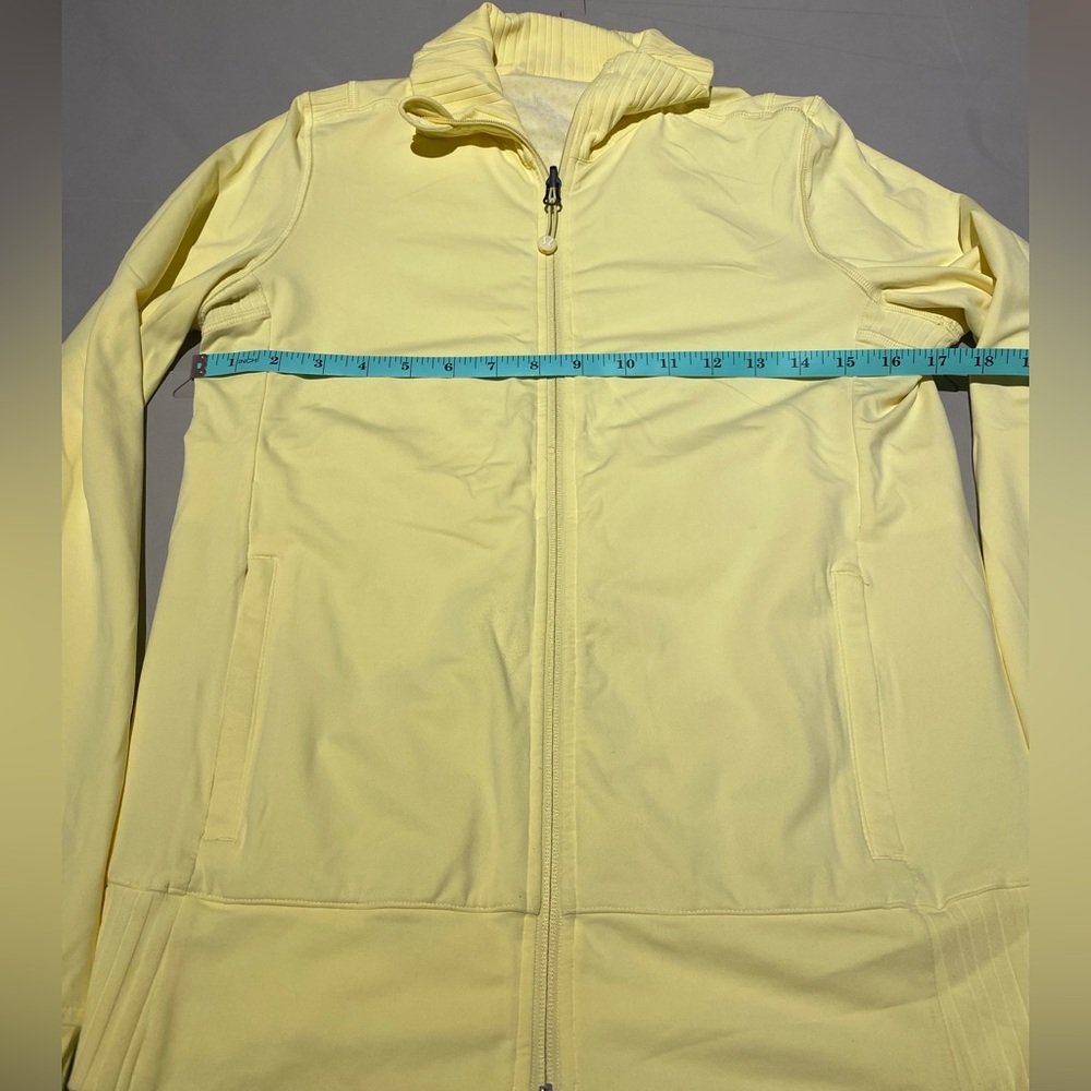 LULULEMON RAJA REVERSIBLE JACKET sz 8 - Picture 9 of 10